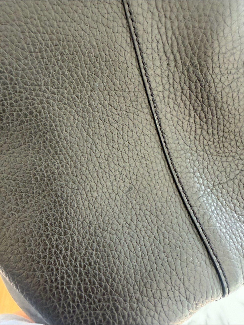 Cuyana Tall Easy Zipper Tote - Picture 5 of 7